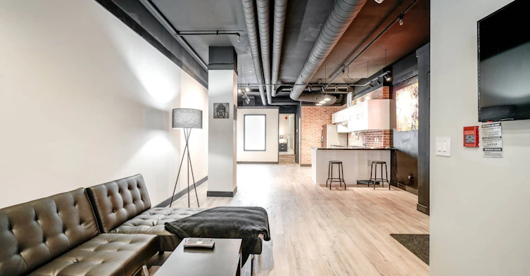 104-78 St Patrick Street, Toronto, ON, M5T 1V1