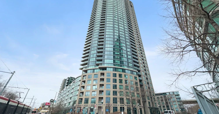 410-219 Fort York Boulevard, Toronto, ON, M6H 1A5