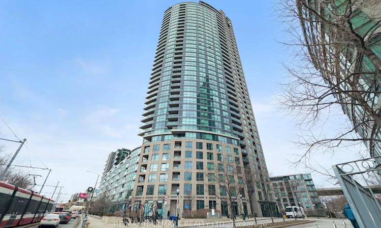 410-219 Fort York Boulevard