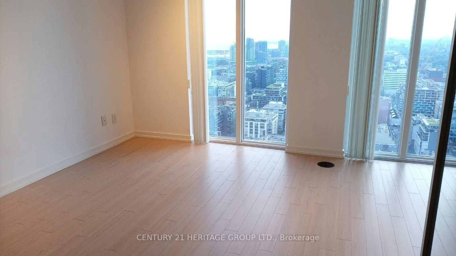 3810-101 Peter Street, Toronto, ON, M5V 0G6 - 10