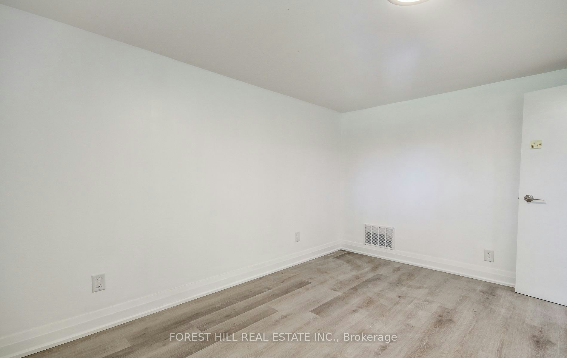 Lower-32 Laurelcrest Avenue, Toronto, ON, M3H 2A4 - 16