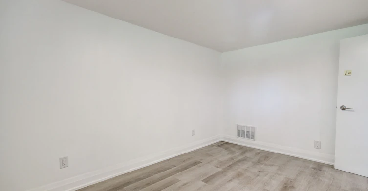 Lower-32 Laurelcrest Avenue, Toronto, ON, M3H 2A4 - 16