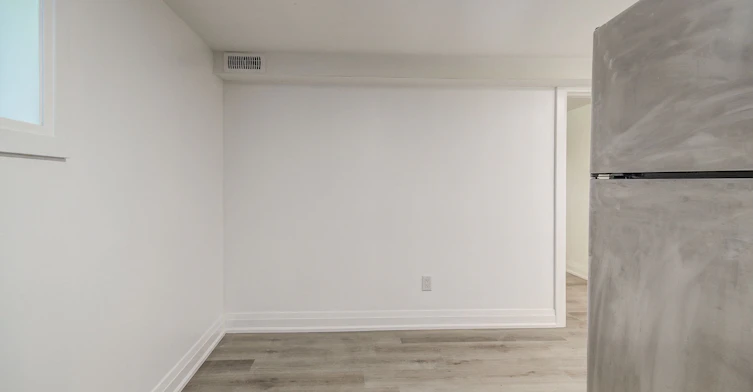 Lower-32 Laurelcrest Avenue, Toronto, ON, M3H 2A4 - 21