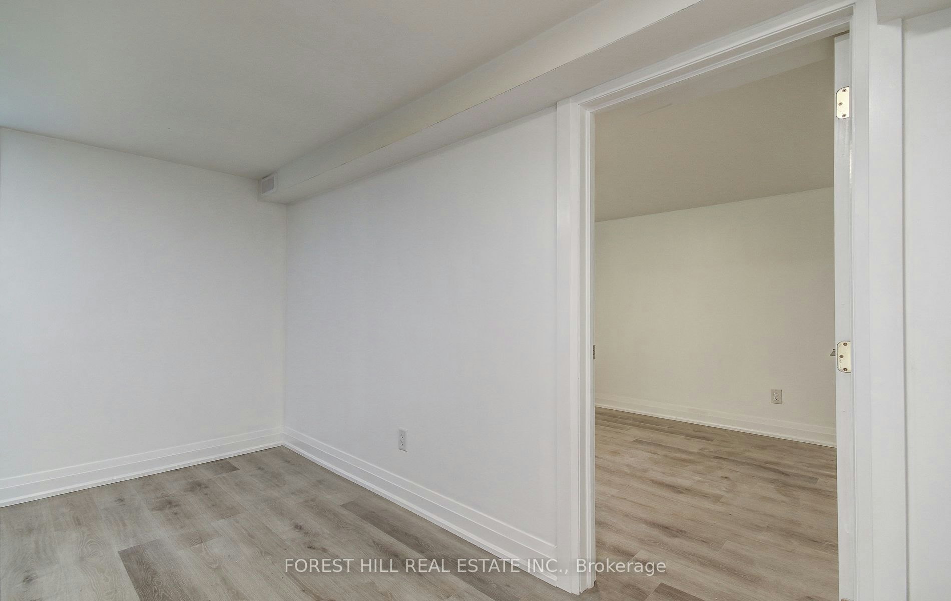 Lower-32 Laurelcrest Avenue, Toronto, ON, M3H 2A4 - 14