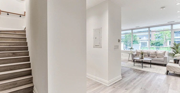TH105-75 Canterbury Place, Toronto, ON, M2N 0L2 - 3