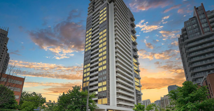TH105-75 Canterbury Place, Toronto, ON, M2N 0L2