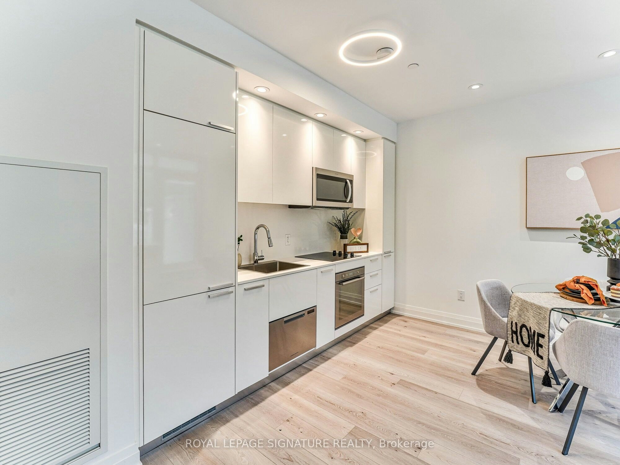 TH105-75 Canterbury Place, Toronto, ON, M2N 0L2 - 14
