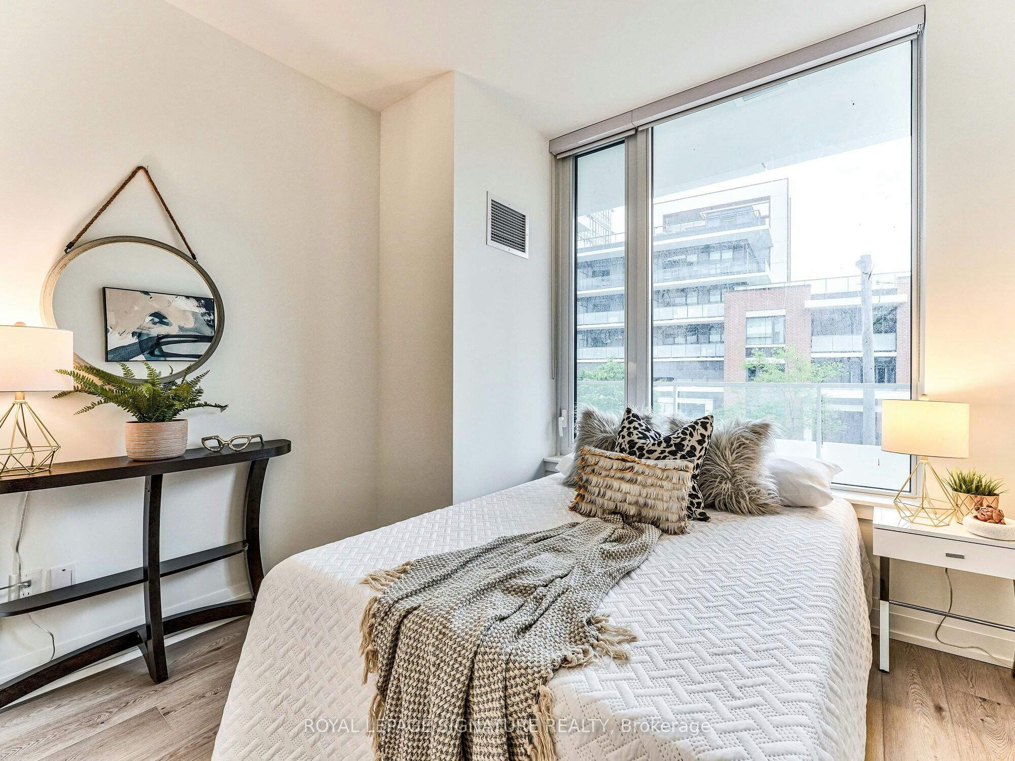 TH105-75 Canterbury Place, Toronto, ON, M2N 0L2 - 27