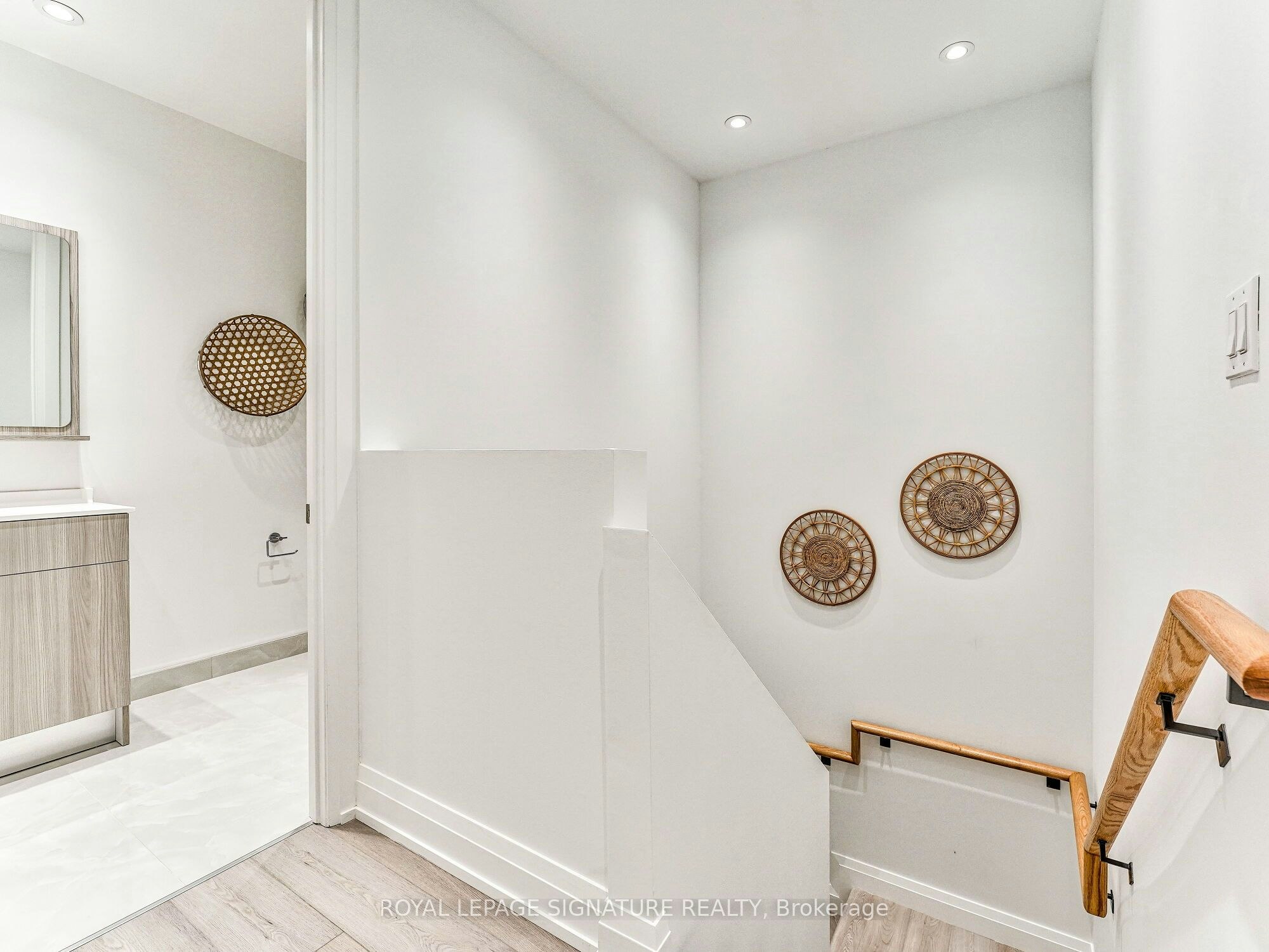 TH105-75 Canterbury Place, Toronto, ON, M2N 0L2 - 19