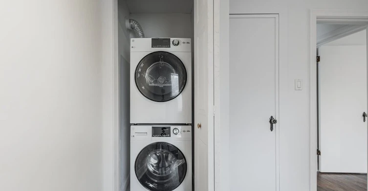 Main 2nd/3rd Floor-150 Davisville Avenue, Toronto, ON, M4S 1E8 - 13
