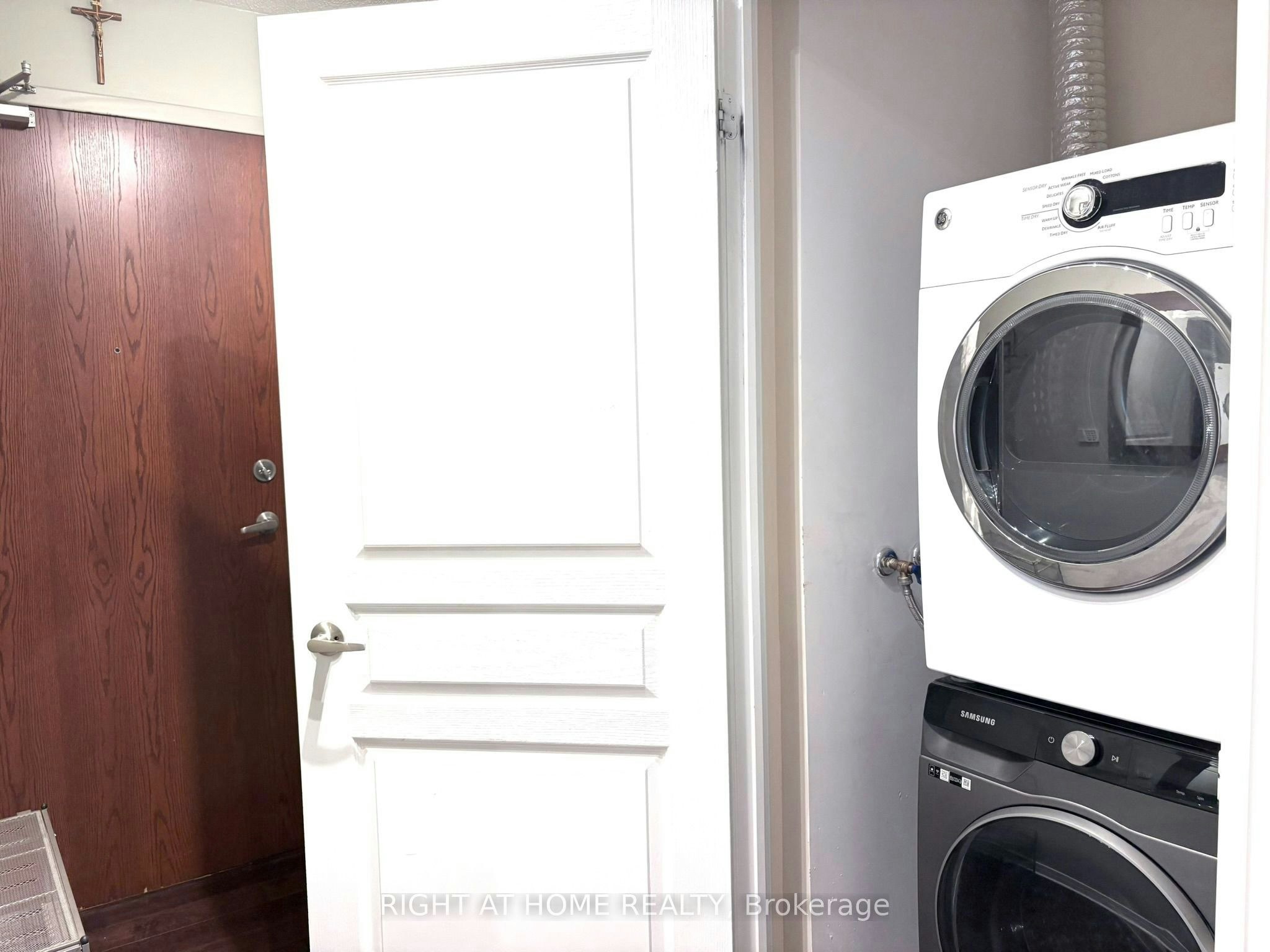 uph15-19 Avondale Avenue, Toronto, ON, M2N 0A6 - 24