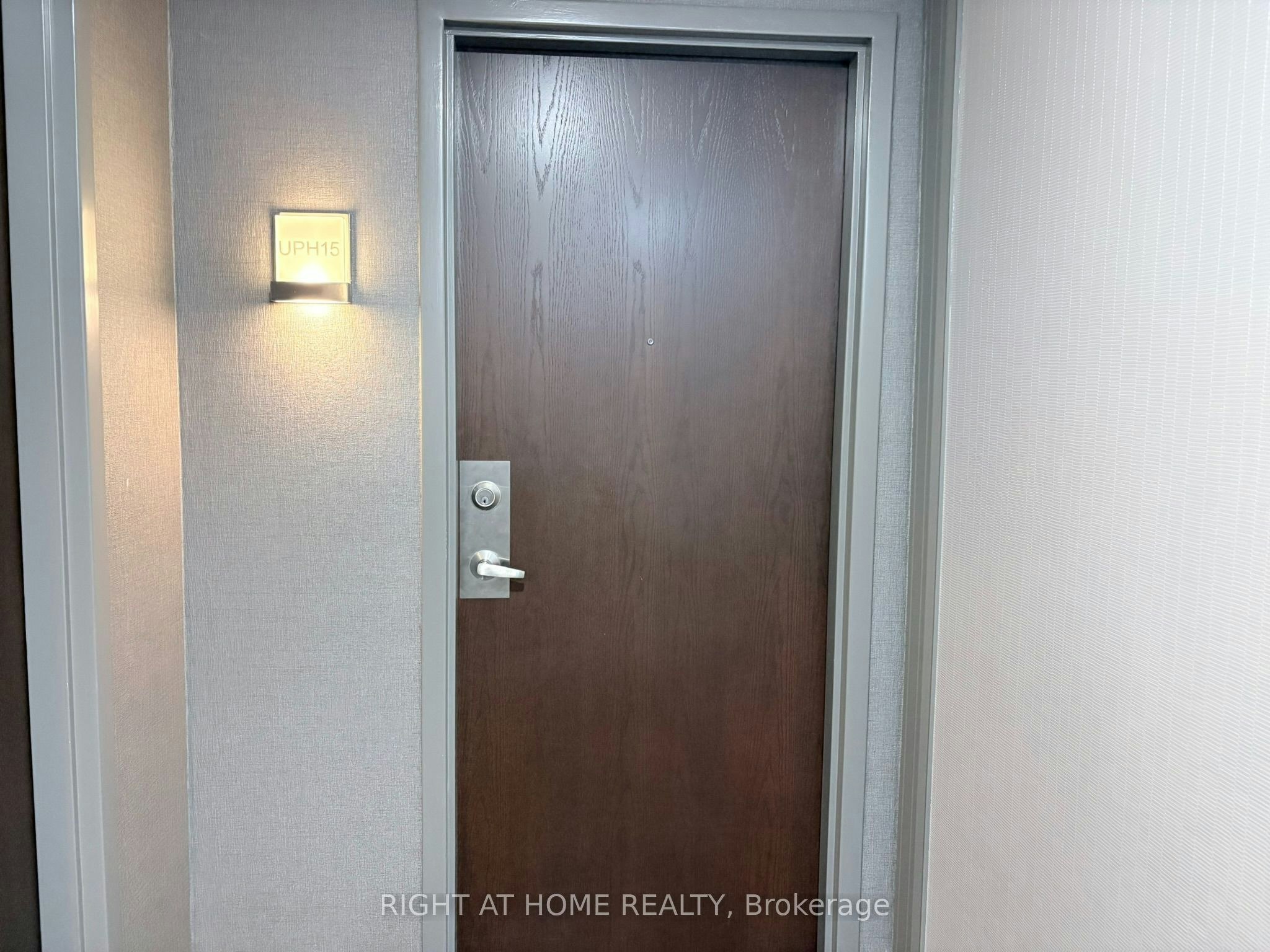 uph15-19 Avondale Avenue, Toronto, ON, M2N 0A6