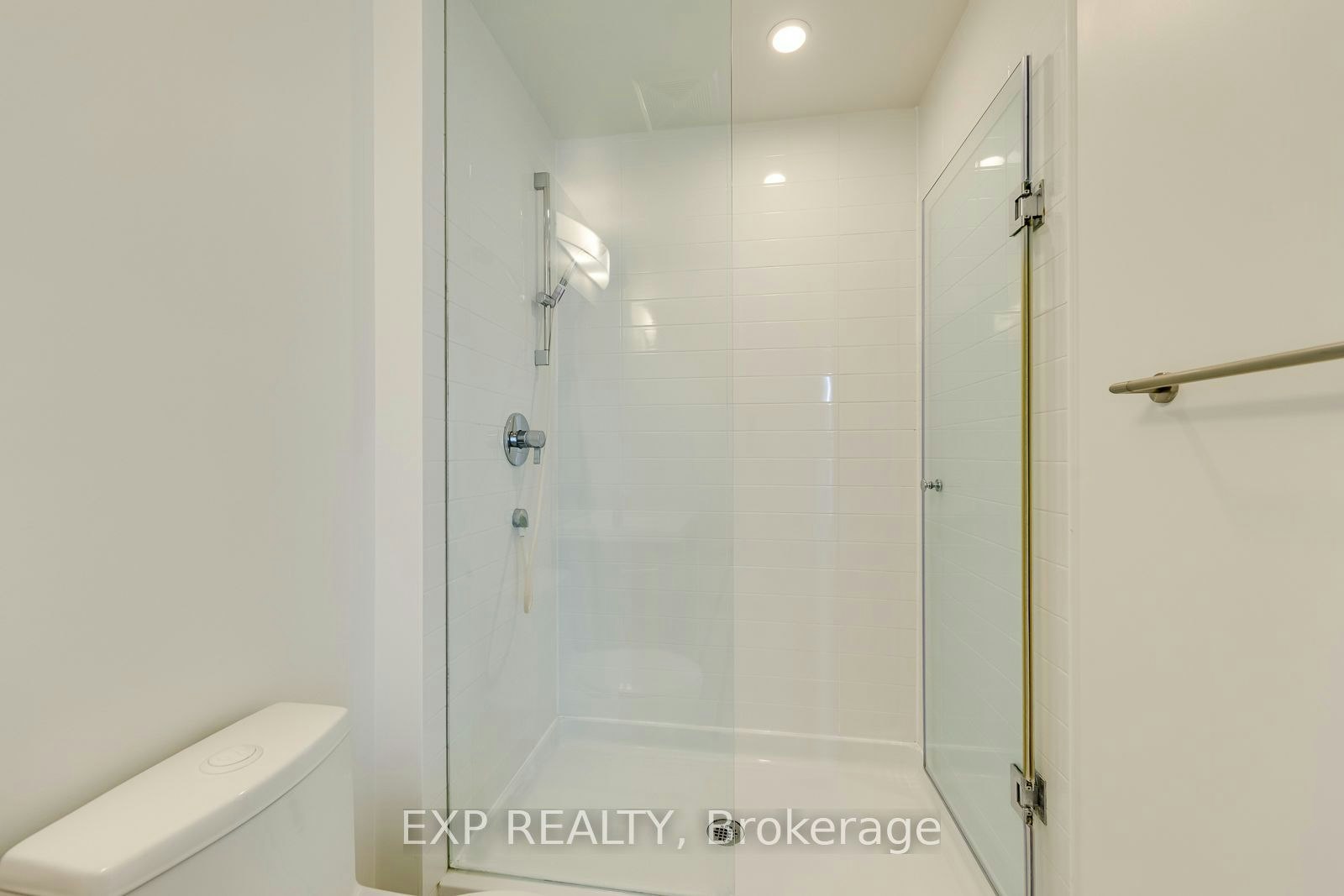 2702-30 Nelson Street E, Toronto, ON, M5V 0H5 - 28