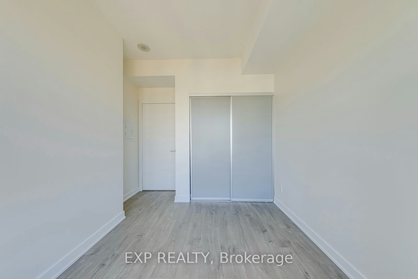 2702-30 Nelson Street E, Toronto, ON, M5V 0H5 - 30