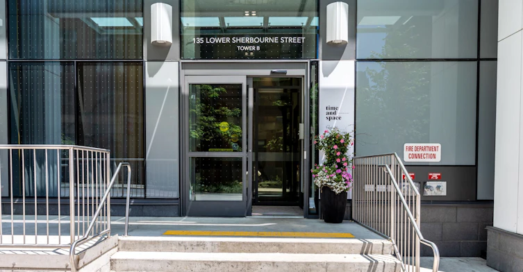 1635-135 Lower Sherbourne Street, Toronto, ON, M5A 1Y4 - 2