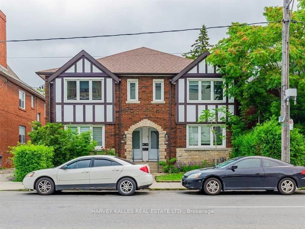 Upper-989 Avenue Road, Toronto, ON, M5P 2K9