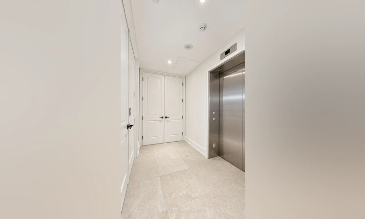 5B-2010 Bathurst Street