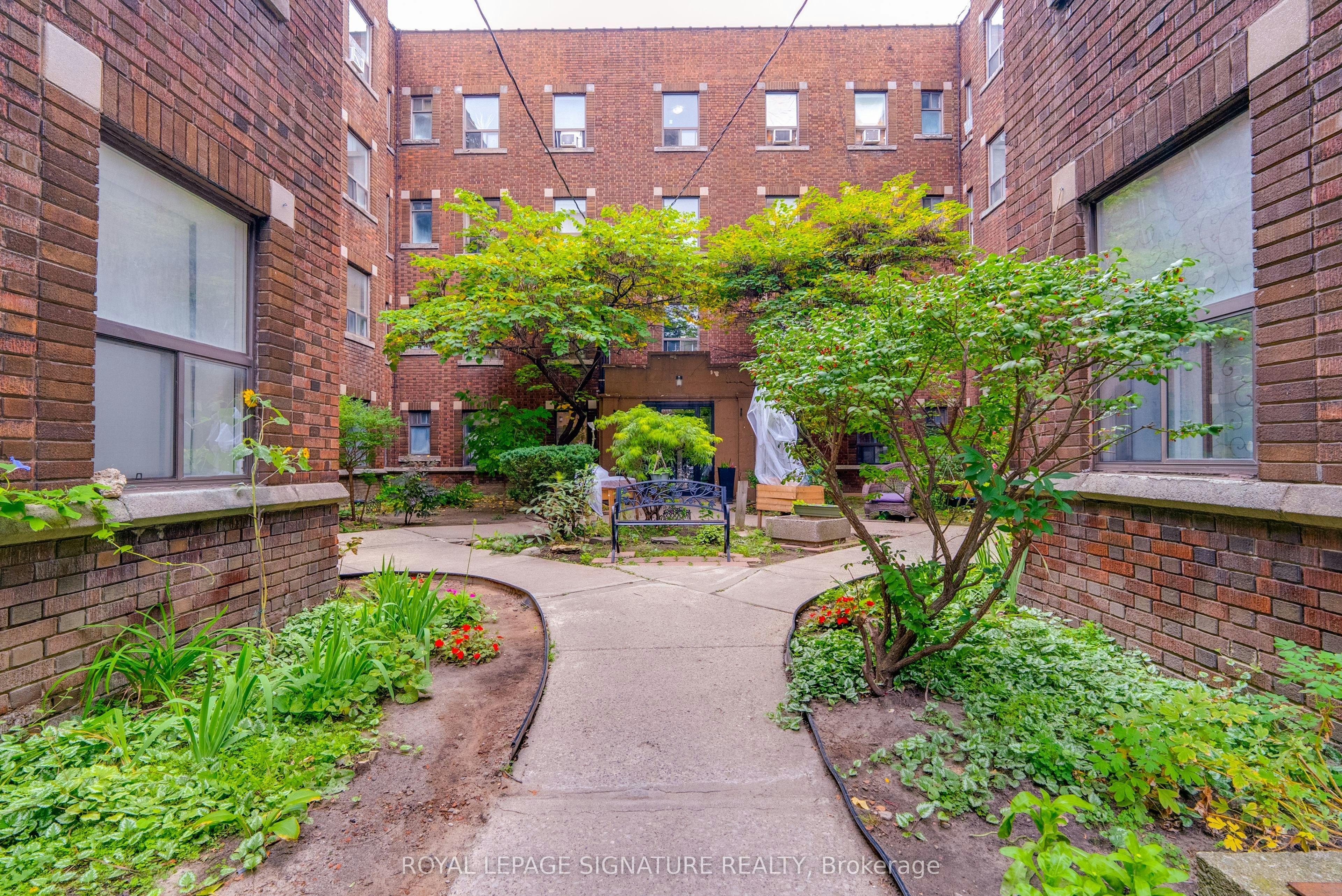 C1-231 Vaughan Road, Toronto, ON, M6C 2M9 - 10