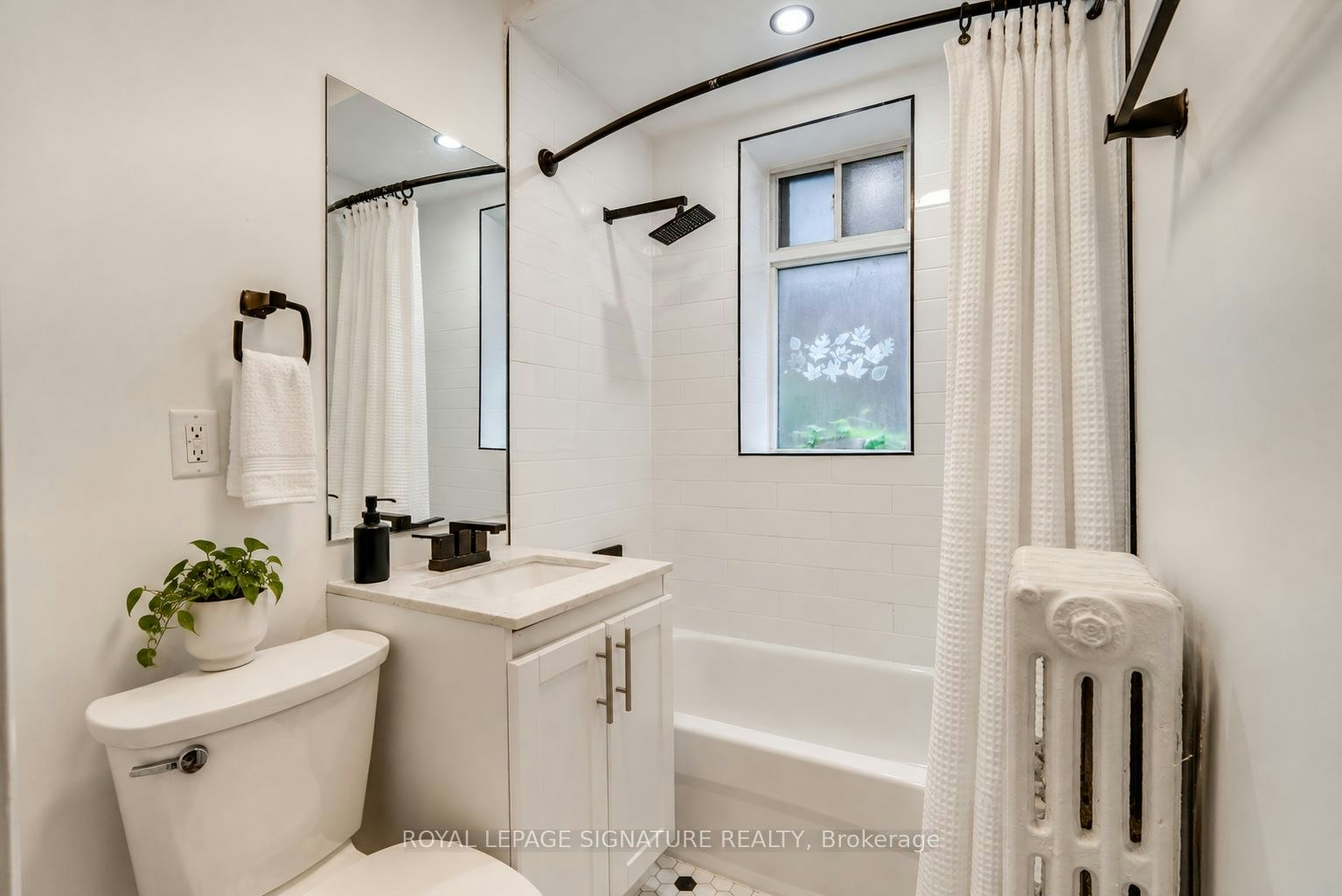 C1-231 Vaughan Road, Toronto, ON, M6C 2M9 - 6