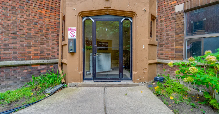 C1-231 Vaughan Road, Toronto, ON, M6C 2M9 - 12