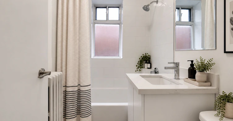 B12-231 Vaughan Road, Toronto, ON, M6C 2M9 - 4