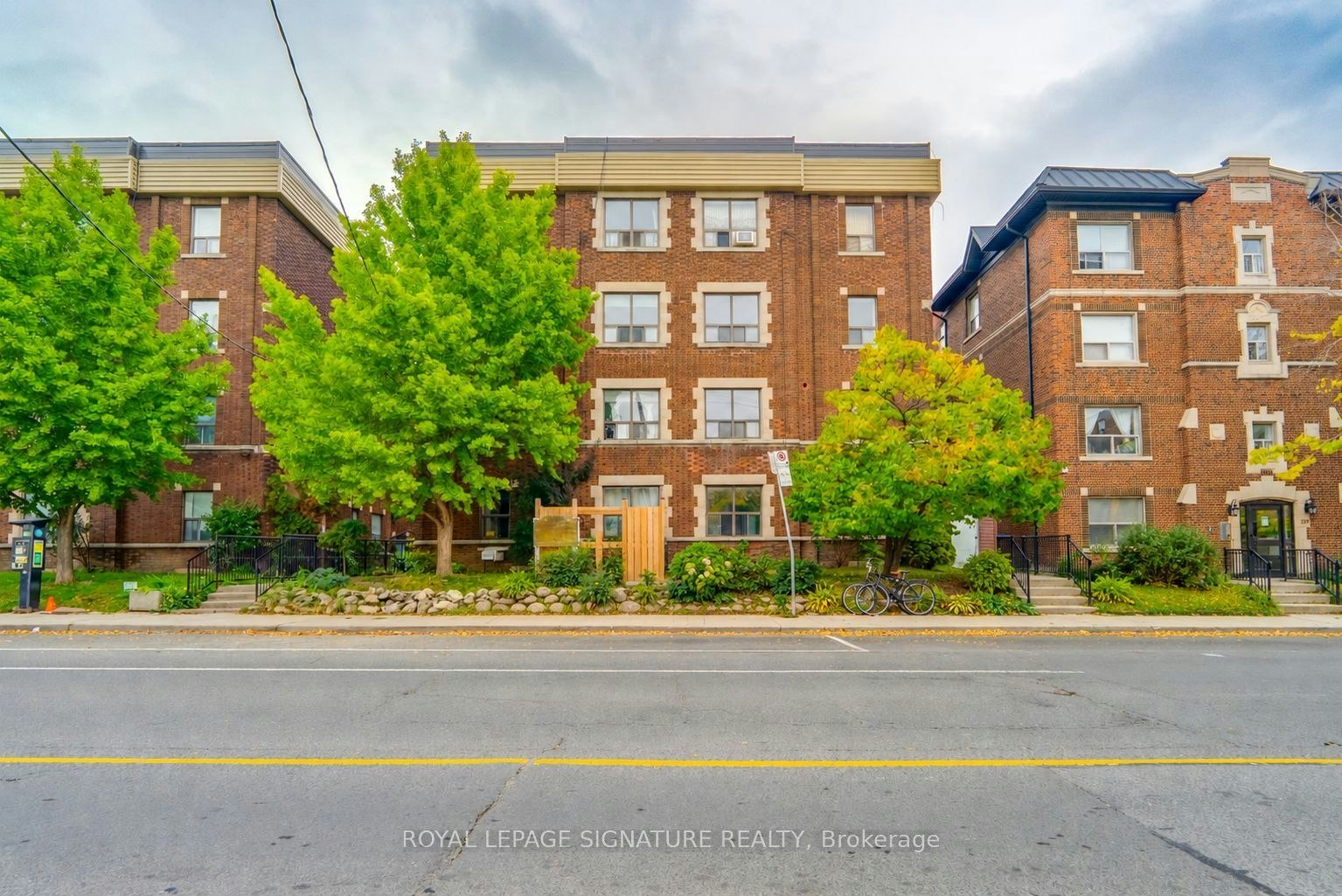 B17-231 Vaughan Road, Toronto, ON, M6C 2M9 - 6