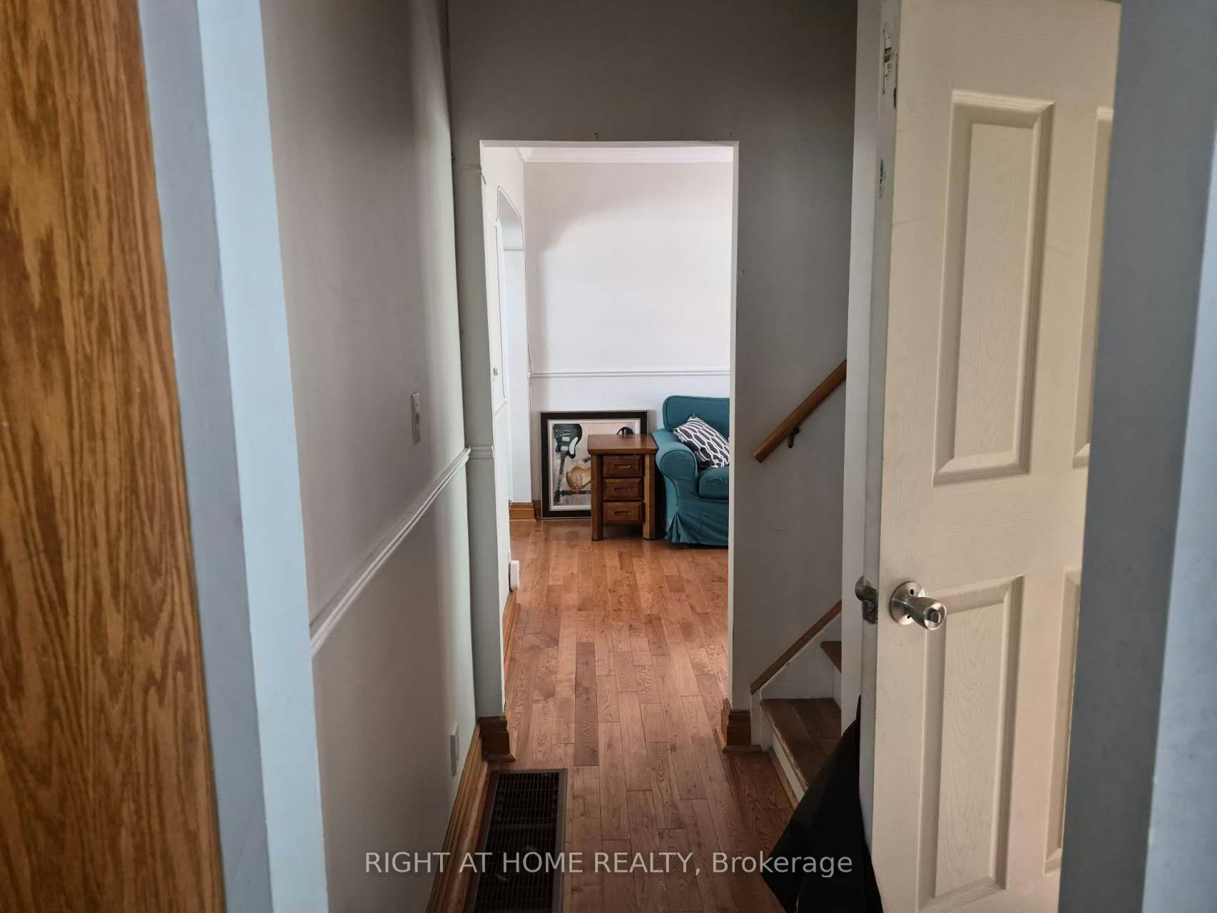 17 Gwendolen Avenue, Toronto, ON, M2N 1A1 - 3