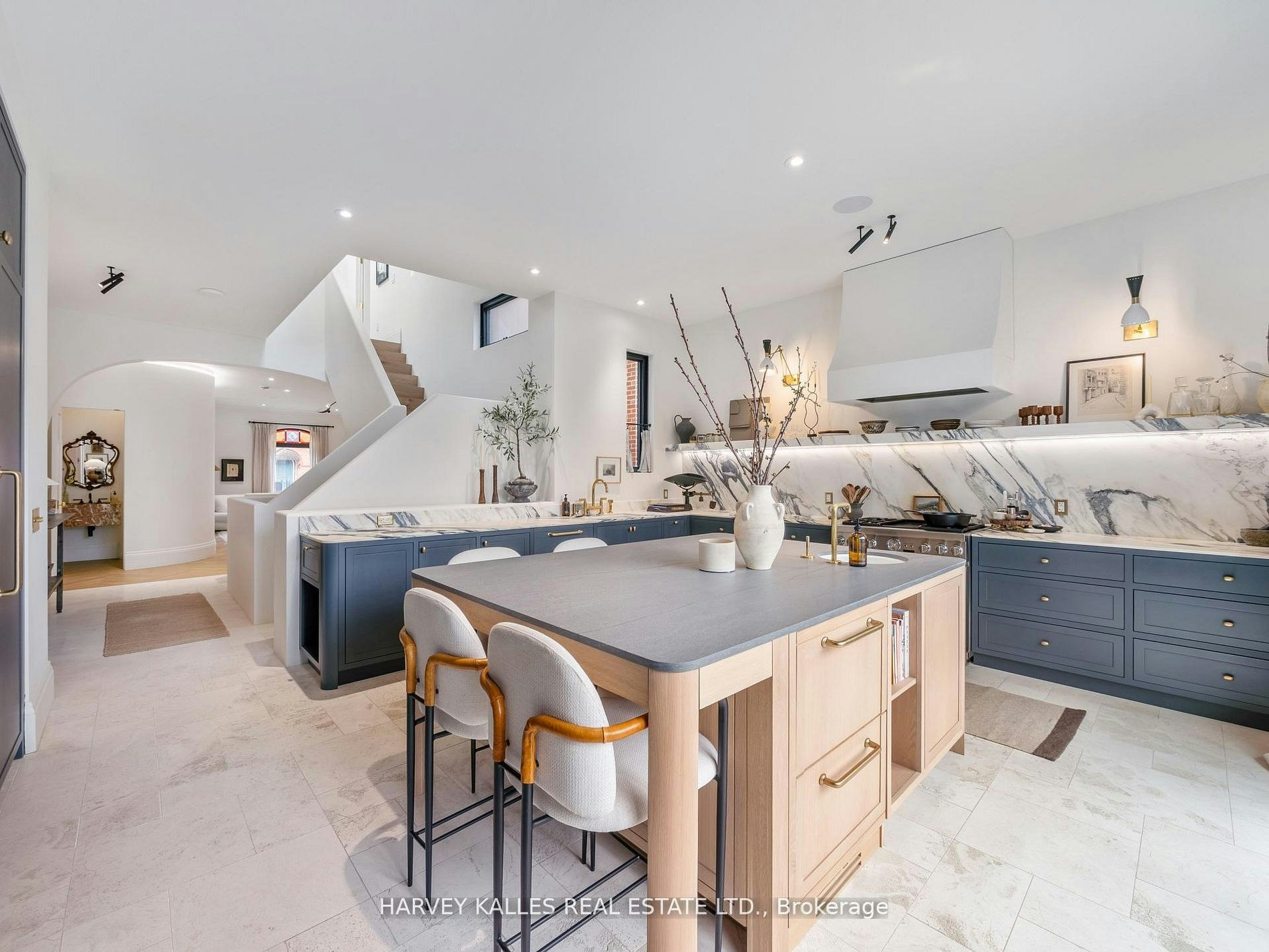239 Borden Street, Toronto, ON, M5S 2N5 - 12