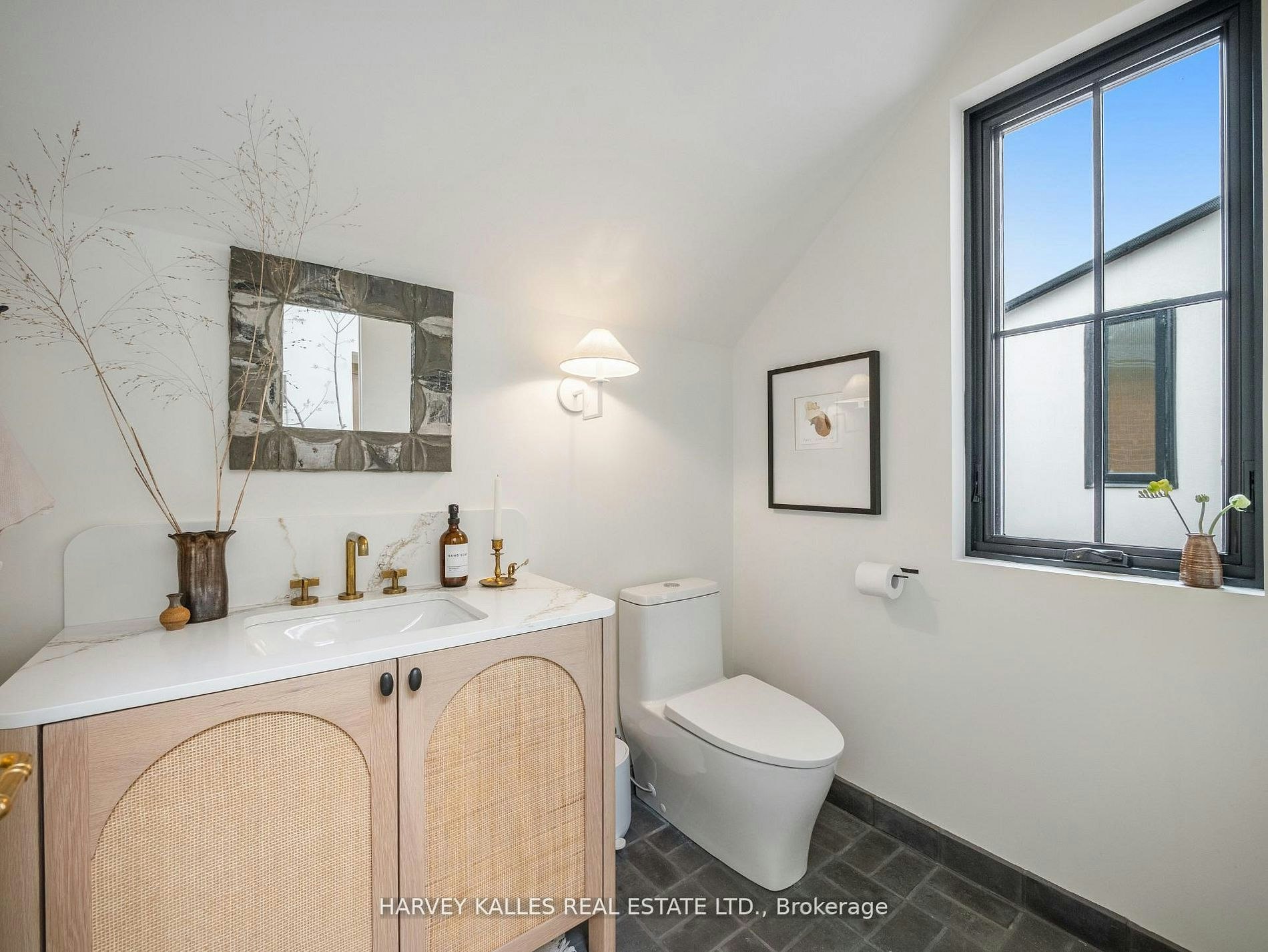 239 Borden Street, Toronto, ON, M5S 2N5 - 23