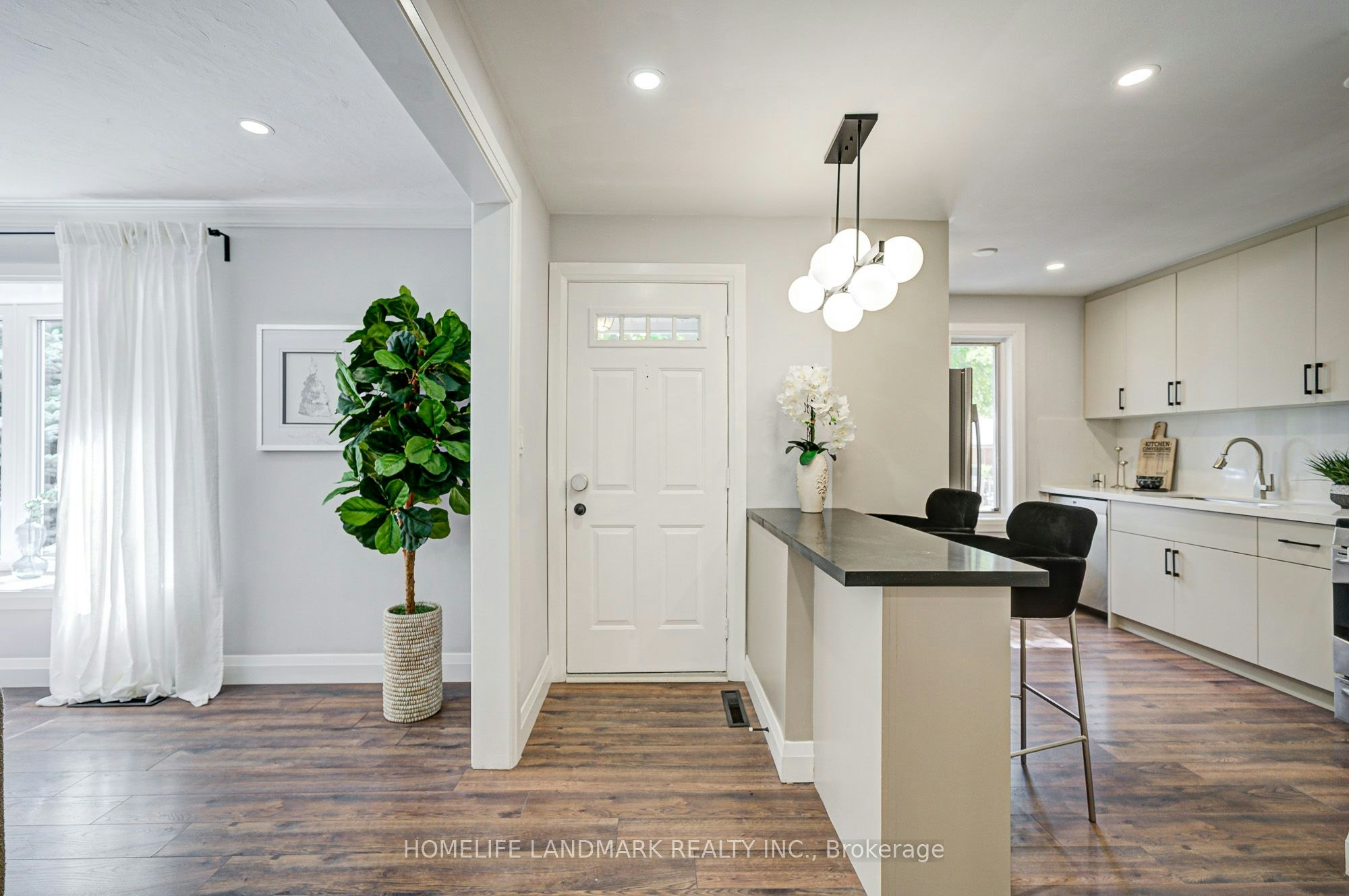 176 Mckee Avenue, Toronto, ON, M2N 4C7 - 3