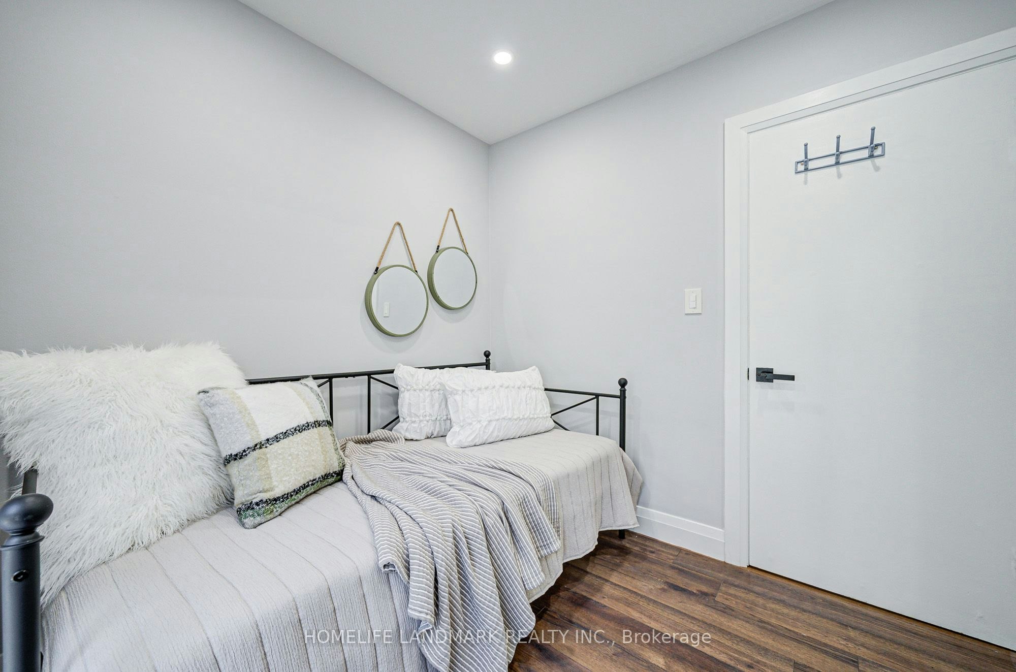 176 Mckee Avenue, Toronto, ON, M2N 4C7 - 11