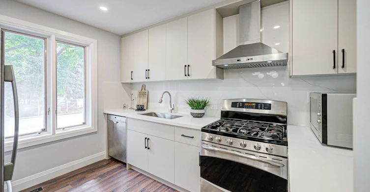 176 Mckee Avenue, Toronto, ON, M2N 4C7 - 5