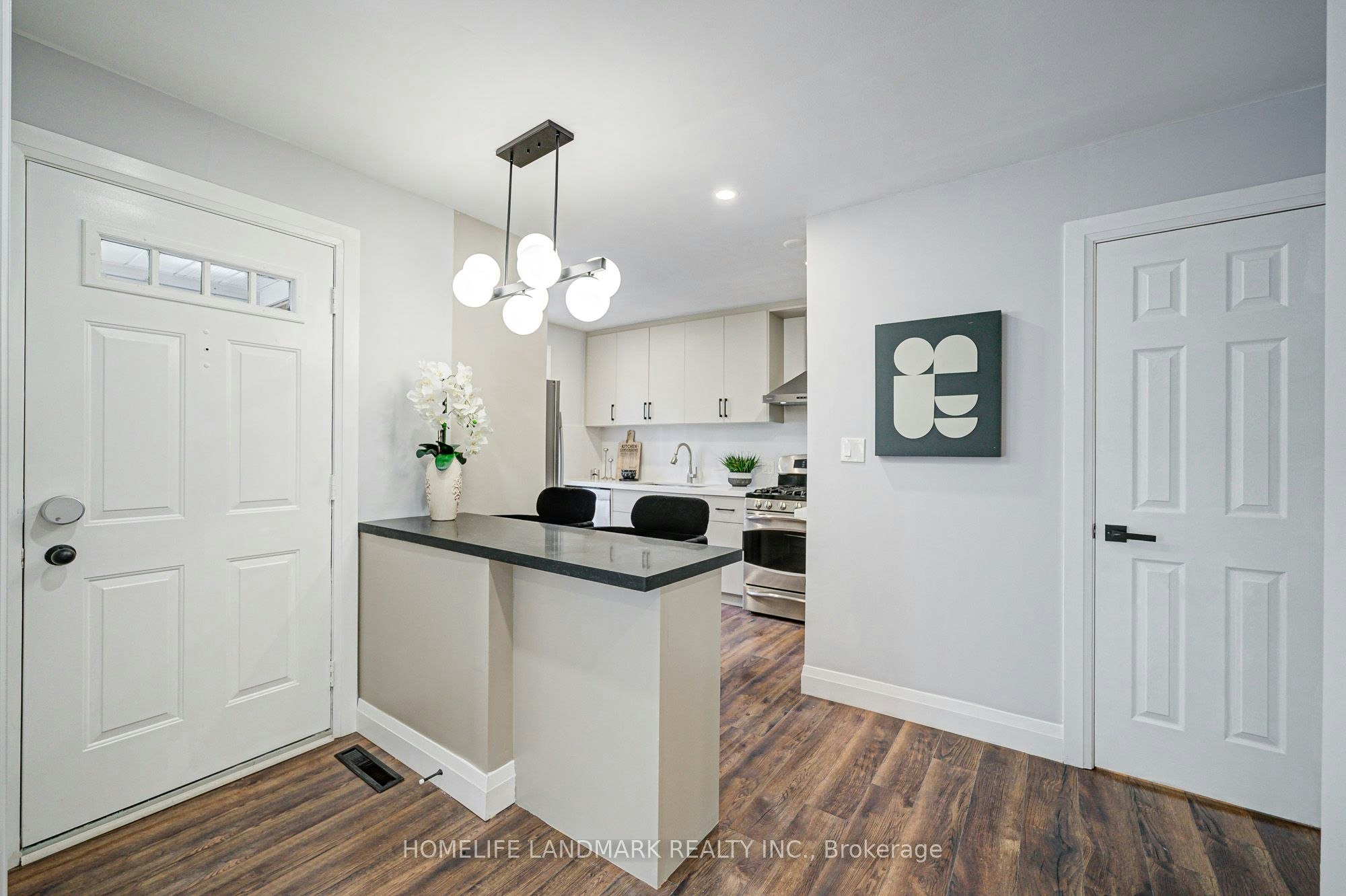 176 Mckee Avenue, Toronto, ON, M2N 4C7 - 4