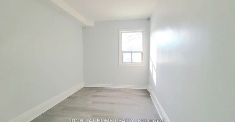 Main-23 Lumbervale Avenue, Toronto, ON, M6H 1C7 - 3