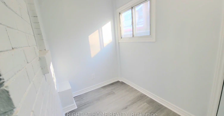 Main-23 Lumbervale Avenue, Toronto, ON, M6H 1C7 - 8