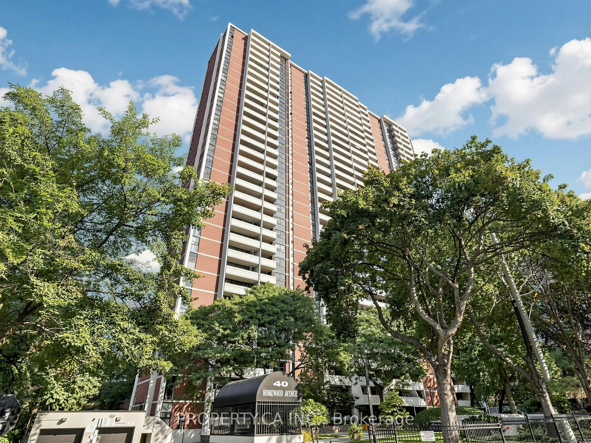 316-40 Homewood Avenue, Toronto, ON, M4Y 2K2