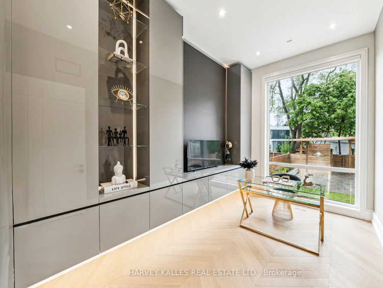 139 Newton Drive, Toronto, ON, M2M 2N4 - 5