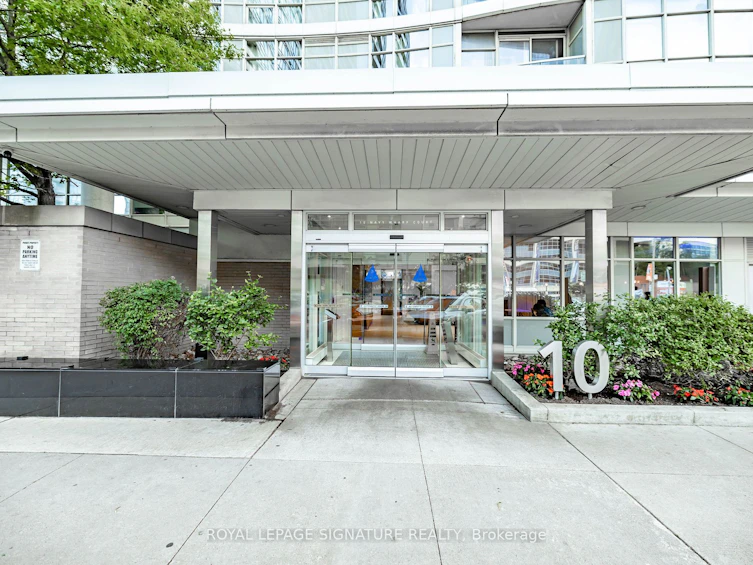 1611-10 Navy Wharf Court, Toronto, ON, M5V 3V2 - 2