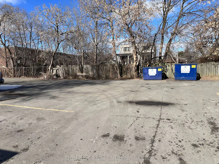 816 Sheppard Avenue W, Toronto, ON, M3H 2T1 - 3