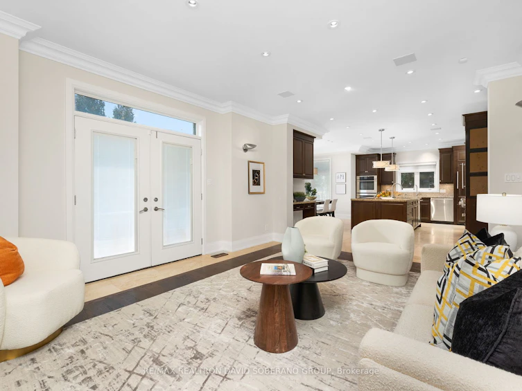77 Waterloo Avenue, Toronto, ON, M3H 3Y3 - 10