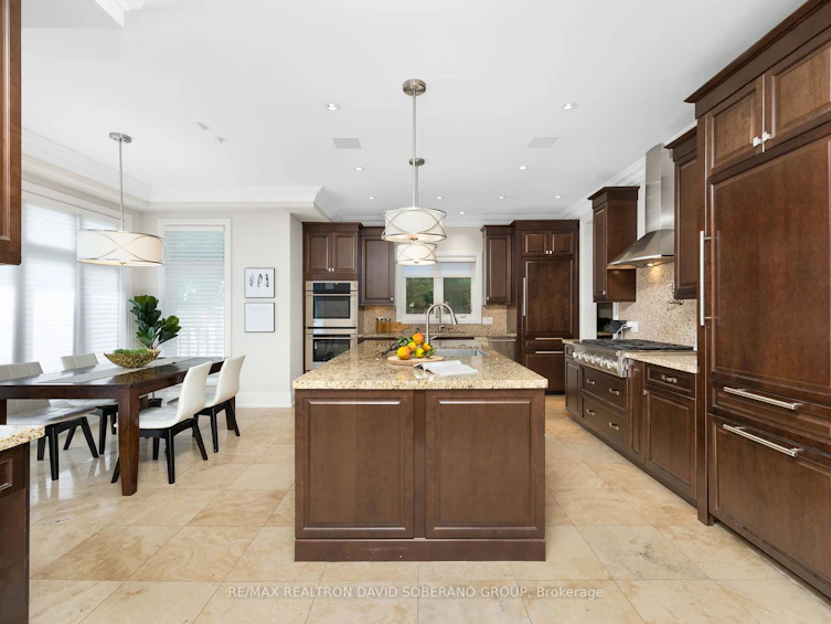 77 Waterloo Avenue, Toronto, ON, M3H 3Y3 - 12