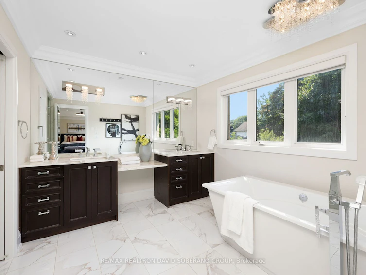 77 Waterloo Avenue, Toronto, ON, M3H 3Y3 - 19