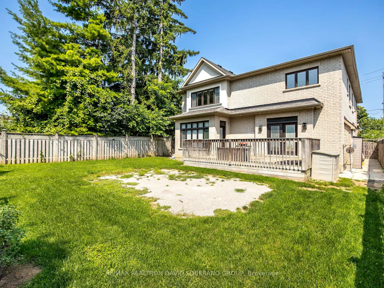 77 Waterloo Avenue, Toronto, ON, M3H 3Y3 - 38
