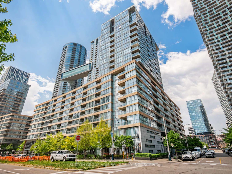 629-10 Capreol Court, Toronto, ON, M5V 4B3 - 28