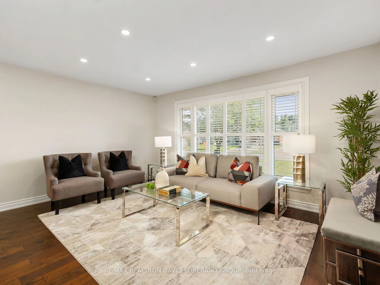 216 Searle Avenue, Toronto, ON, M3H 4B7 - 5