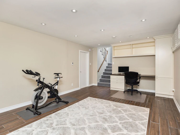 216 Searle Avenue, Toronto, ON, M3H 4B7 - 24