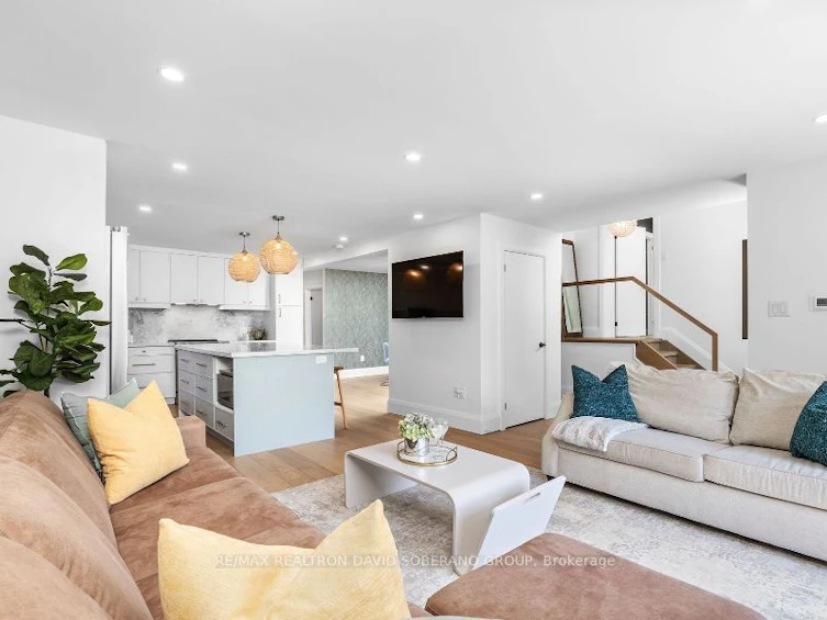 10 Cavotti Crescent, Toronto, ON, M3H 4V1 - 11