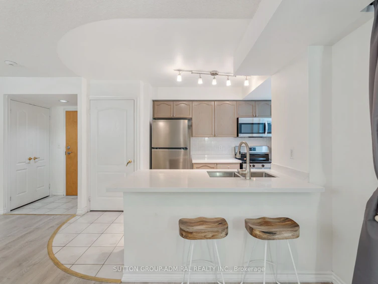 301-30 Hayden Street, Toronto, ON, M4Y 3B8 - 14