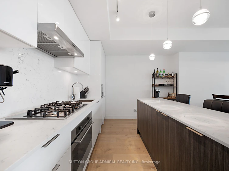 4104-20 Lombard Street, Toronto, ON, M5C 0A7 - 8