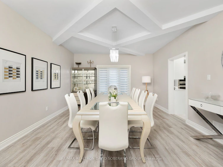 13 Ambassador Place, Toronto, ON, M3H 5Z9 - 5